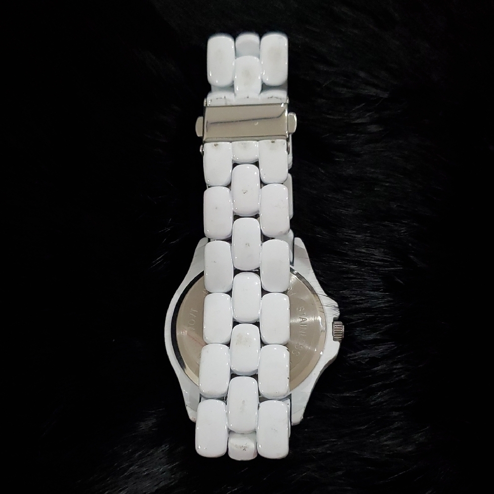 XOXO Women's Silver and White Crystal Watch - Picture 3 of 8